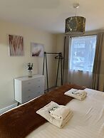 Charming 1-bed Apartment in Stroud