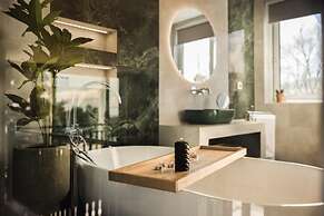 Niki's Villa - Luxury Seaview Villa!