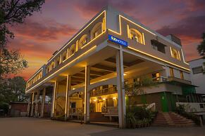 Fabhotel Om Sai