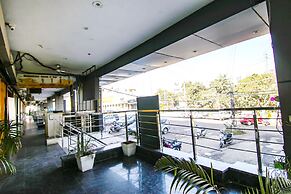 Fabhotel La Vista