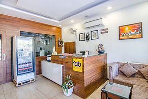 Fabhotel La Vista