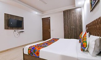 FabExpress The Premium Villa