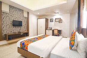 Fabhotel Emerald