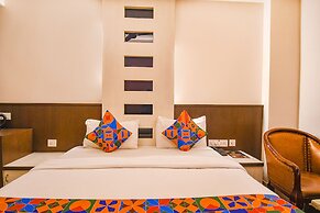 Fabhotel Emerald