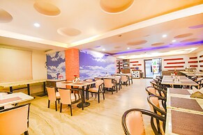 Fabhotel Emerald