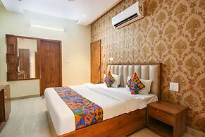 Fabhotel K9 Regency