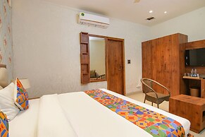 Fabhotel K9 Regency