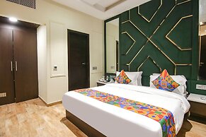 Fabhotel Prime K9 Crown