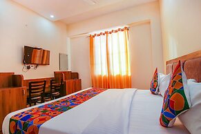 Fabhotel Hari Residency