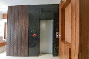 Fabhotel Spring