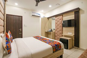 Fabhotel Spring