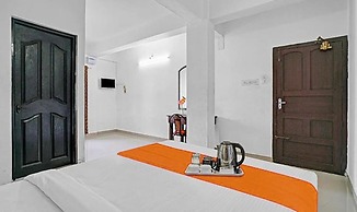 FabHotel Lime Light