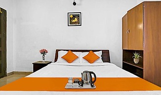 FabHotel Lime Light