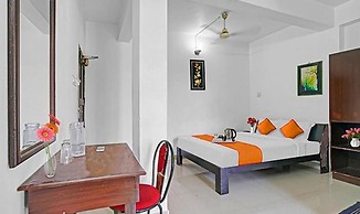 FabHotel Lime Light