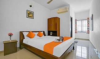 FabHotel Lime Light