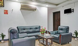 FabHotel Lime Light