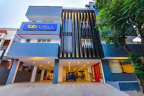 Fabhotel Welcome Inn