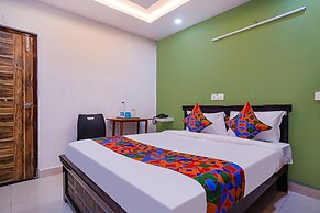 Fabhotel Cozy