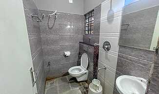 Fabhotel Gateway Suites