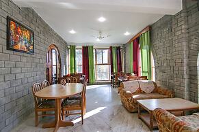 Fabexpress Malti Guest House