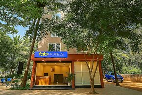 Fabhotel Tree Suites