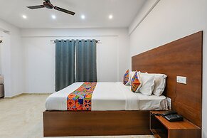 Fabhotel Tree Suites