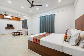 Fabhotel Tree Suites