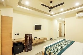 FabHotel Green Lotus Luxe
