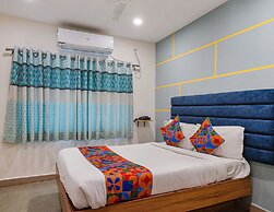 Fabhotel Jkc Grand