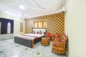 Fabhotel Golden Horizon