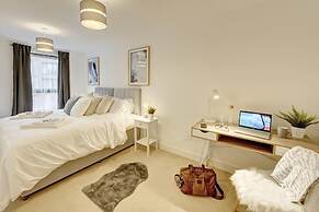 Beautiful 1-bed Apartment in Gloucester