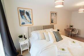 Beautiful 1-bed Apartment in Gloucester