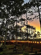 Pine Scape Lodge | Jacuzzi | BBQ | Pool | Mango Hosting