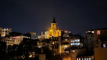 The Külsümz Hotel