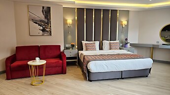 The Külsümz Hotel