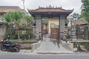Giri Krisna Guest House
