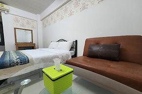 Green Apartment Kaset