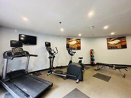 Mountain Retreat - Heated Pool & Hot-tub
