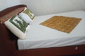 OYO 93425 Homestay Anisa