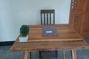 OYO 93425 Homestay Anisa