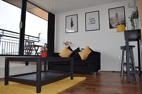 Penthouse 1-bed Apartment With Amazing Views