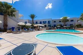 Cala La Luna Resort