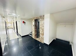 Hotel M K Grand