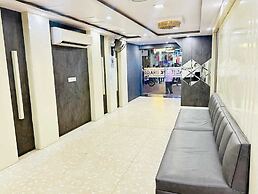 Hotel M K Grand