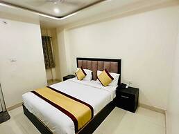 Hotel M K Grand