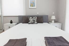 Modern Luxury 2Bd Apt in Agios Dimitrios