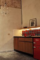 FIXIE LOFTS - Colonial Villa Suites with Pool