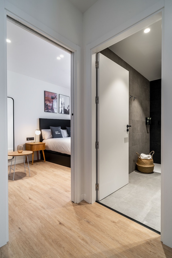 Limehome Vitoria Palacio Álava-Velasco