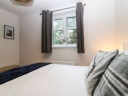 11 Ambleside Court