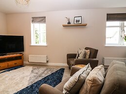 11 Ambleside Court